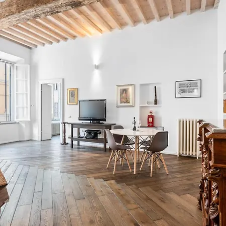 Appartamento Palazzo Della Pilotta Roomy&quiet Flat *