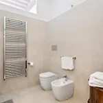 Guesthost - Palazzo Della Pilotta Roomy And Quiet Flat Apartamento