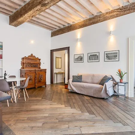 Palazzo Della Pilotta Roomy&quiet Flat *