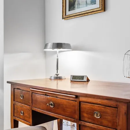 Apartment Palazzo Della Pilotta Roomy And Quiet Flat *